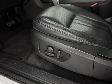 Land Rover Discovery 2.0 TD4 HSE Luxury 180PK 7p. | Pano | Premium Audio | Memory | Sfeer | Camera | Carplay | Leder | Trekh.