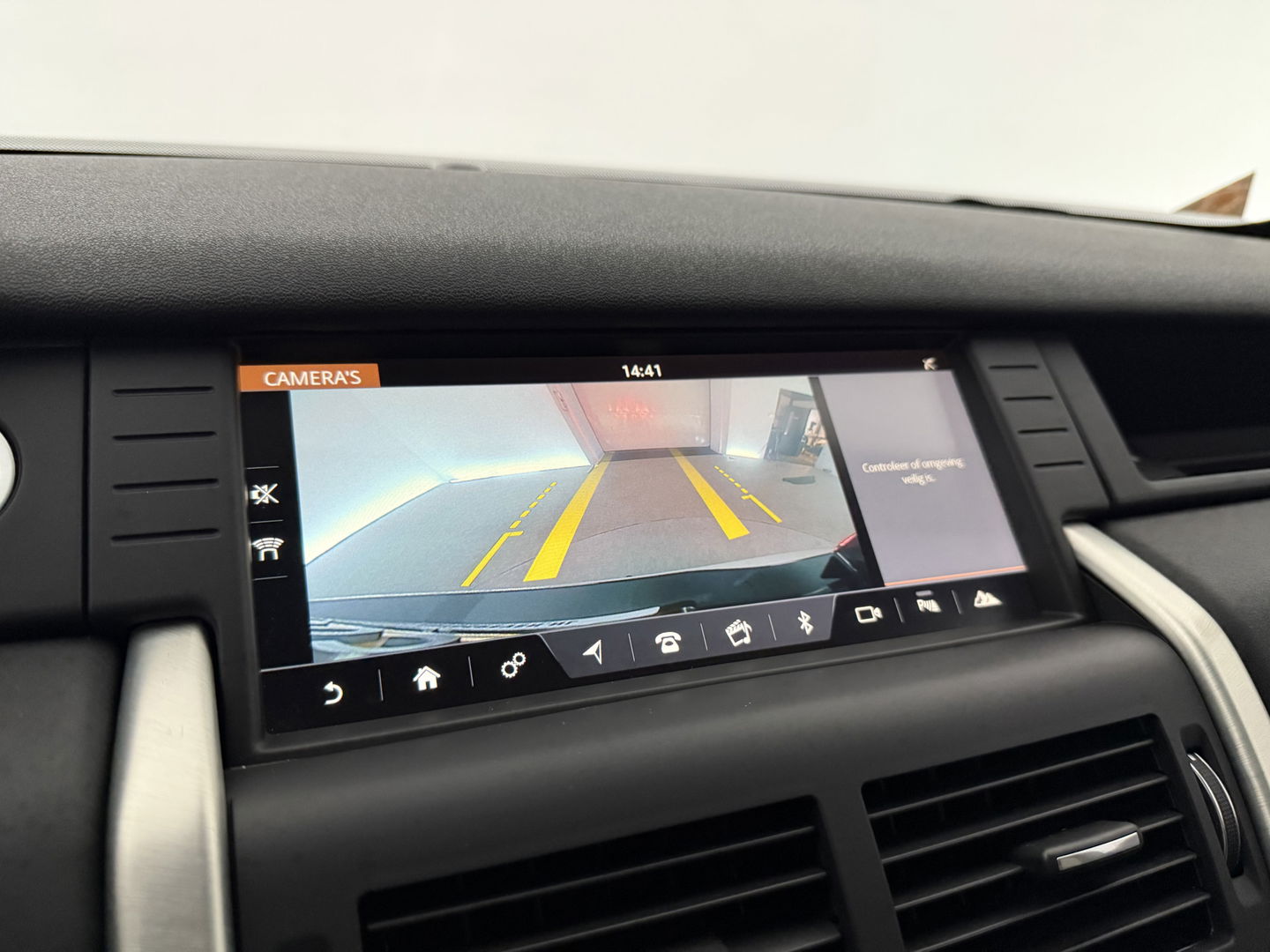 Land Rover Discovery 2.0 TD4 HSE Luxury 180PK 7p. | Pano | Premium Audio | Memory | Sfeer | Camera | Carplay | Leder | Trekh.