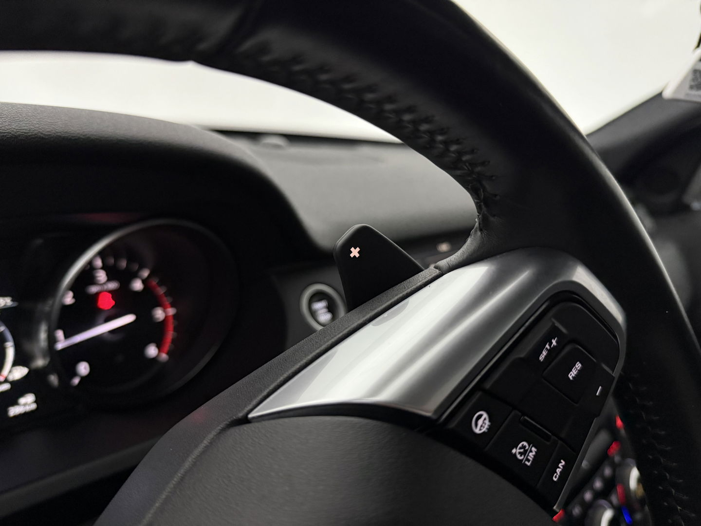 Land Rover Discovery 2.0 TD4 HSE Luxury 180PK 7p. | Pano | Premium Audio | Memory | Sfeer | Camera | Carplay | Leder | Trekh.