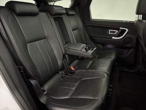 Land Rover Discovery 2.0 TD4 HSE Luxury 180PK 7p. | Pano | Premium Audio | Memory | Sfeer | Camera | Carplay | Leder | Trekh.