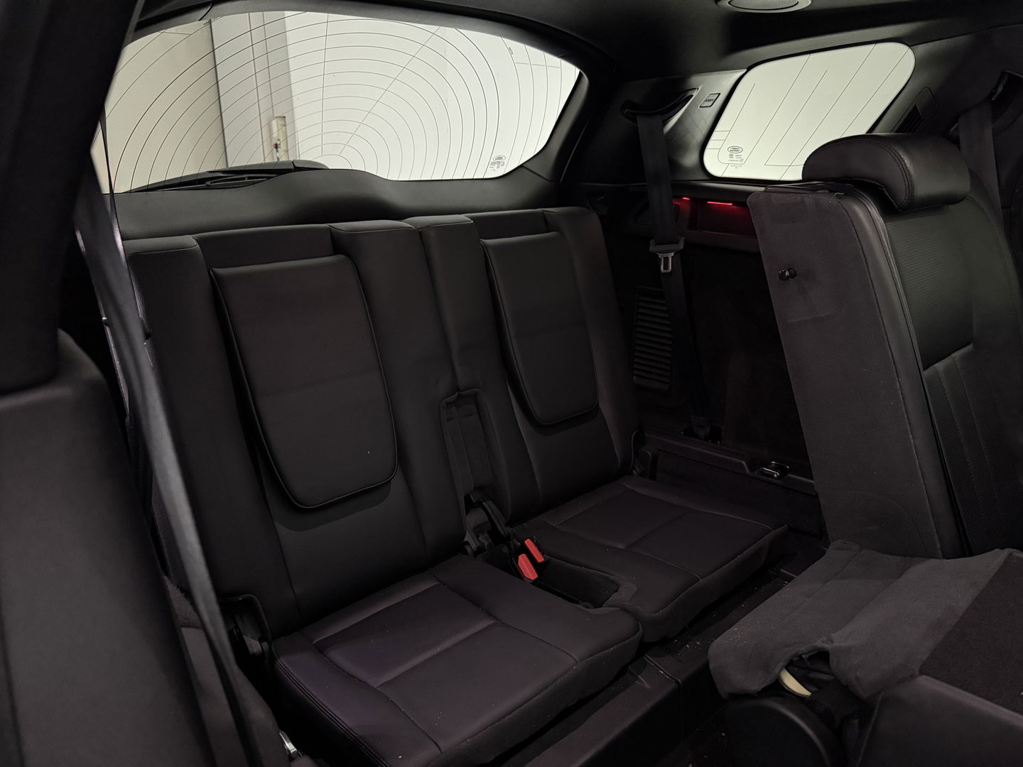 Land Rover Discovery 2.0 TD4 HSE Luxury 180PK 7p. | Pano | Premium Audio | Memory | Sfeer | Camera | Carplay | Leder | Trekh.