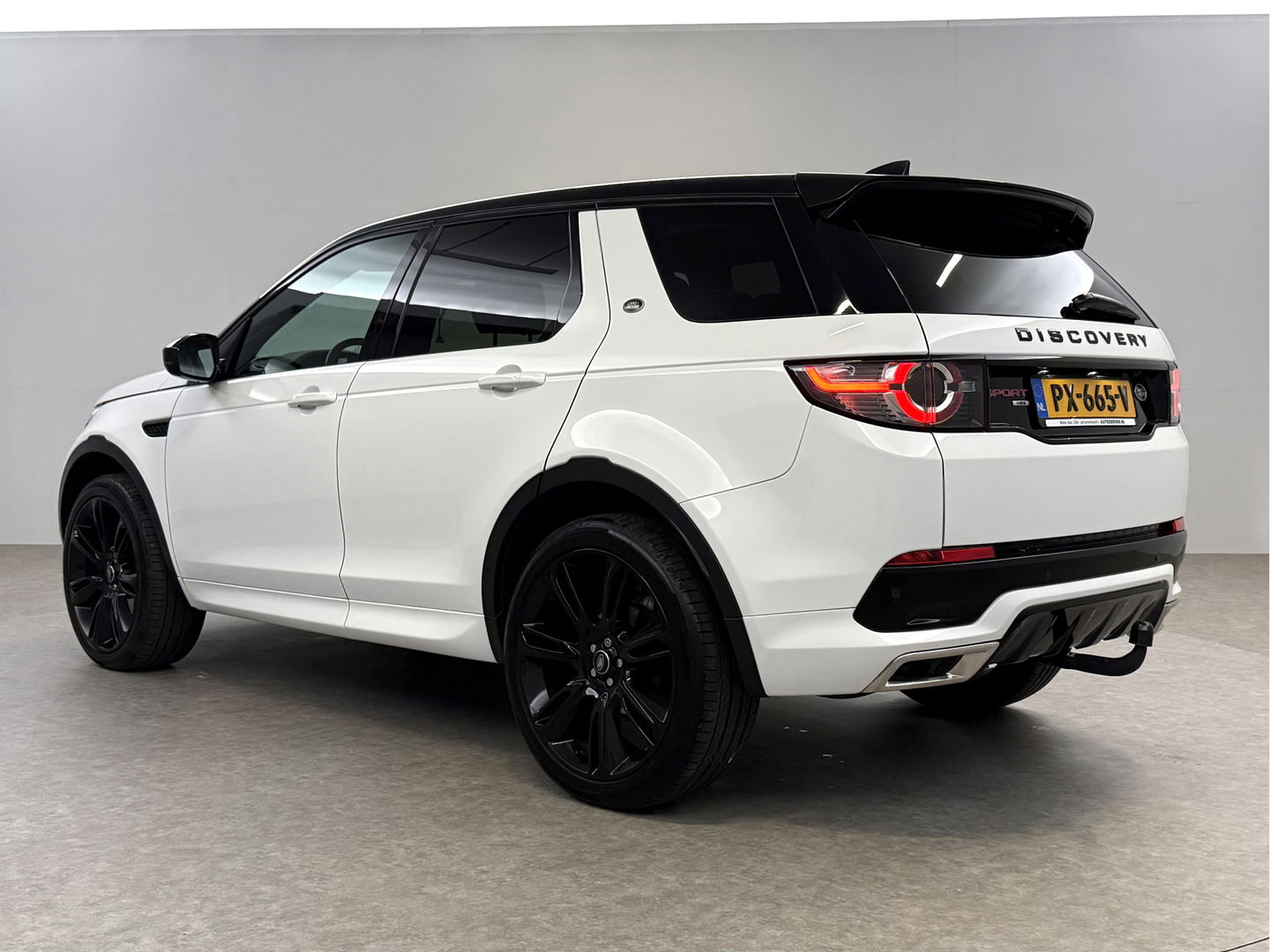 Land Rover Discovery 2.0 TD4 HSE Luxury 180PK 7p. | Pano | Premium Audio | Memory | Sfeer | Camera | Carplay | Leder | Trekh.