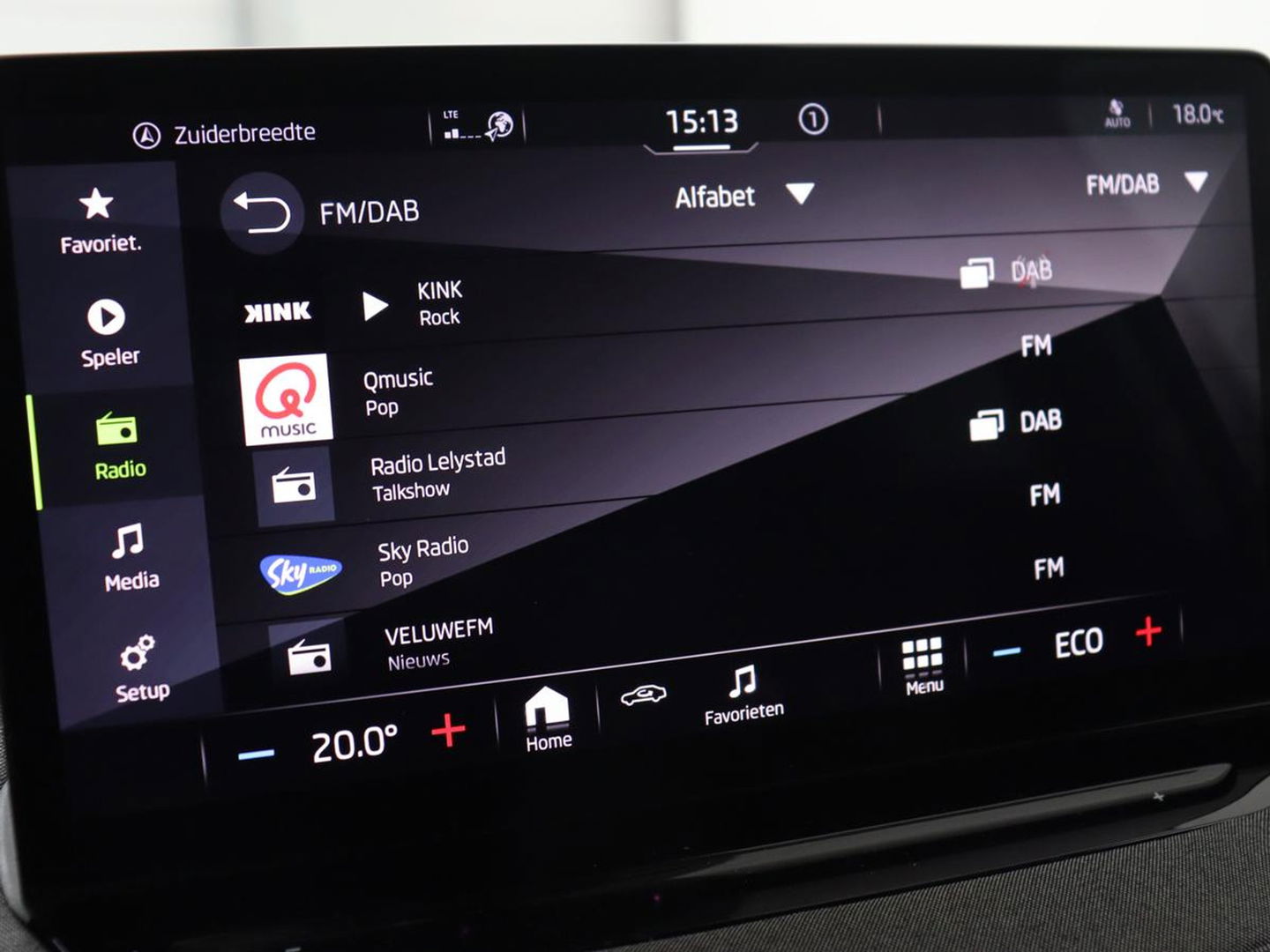 Škoda Enyaq iV 60 | Camera | Carplay | Keyless | Half leder | Navigatie | Full LED | Climate control | Cruise control | Parkeerhulp
