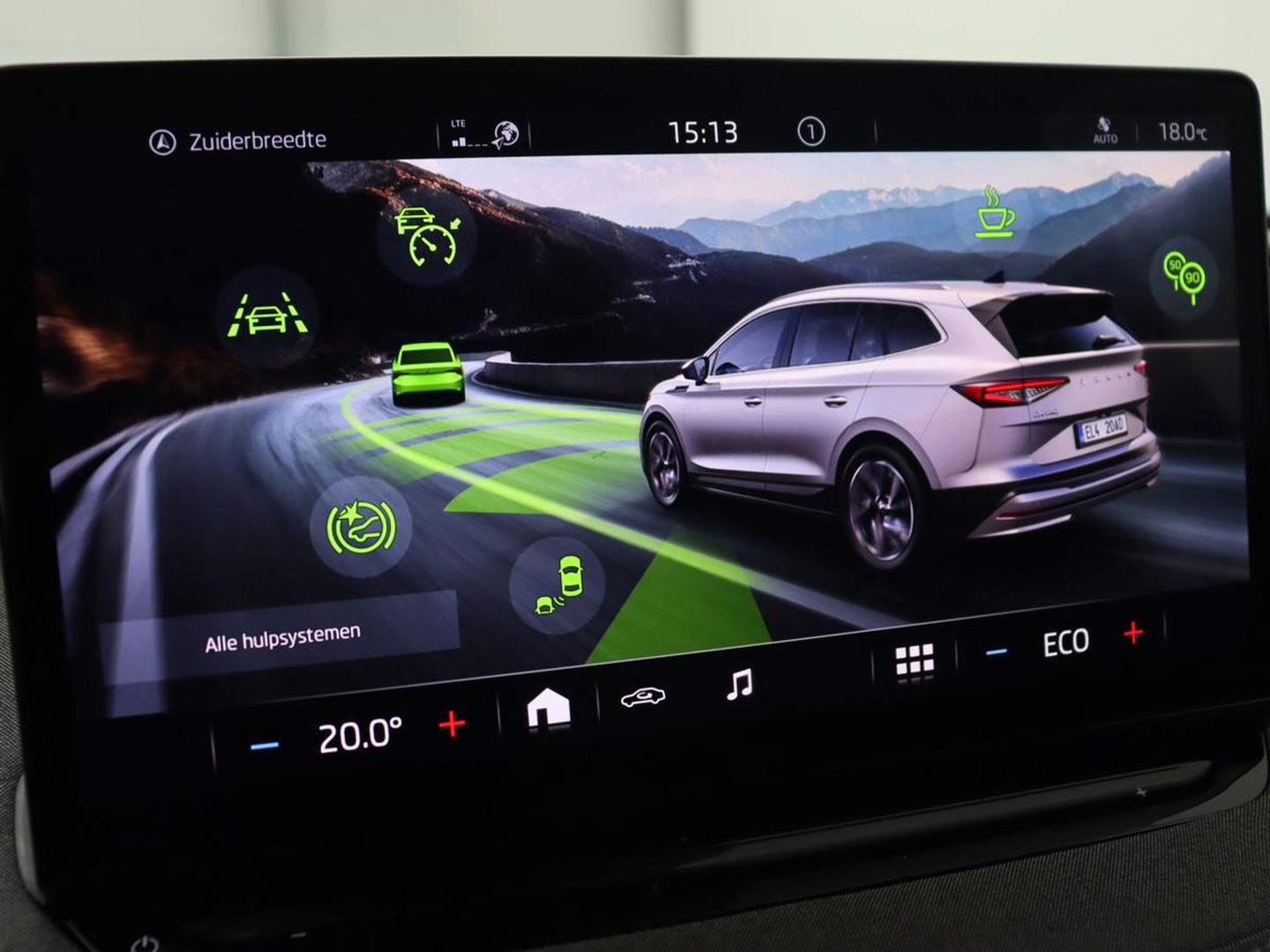 Škoda Enyaq iV 60 | Camera | Carplay | Keyless | Half leder | Navigatie | Full LED | Climate control | Cruise control | Parkeerhulp