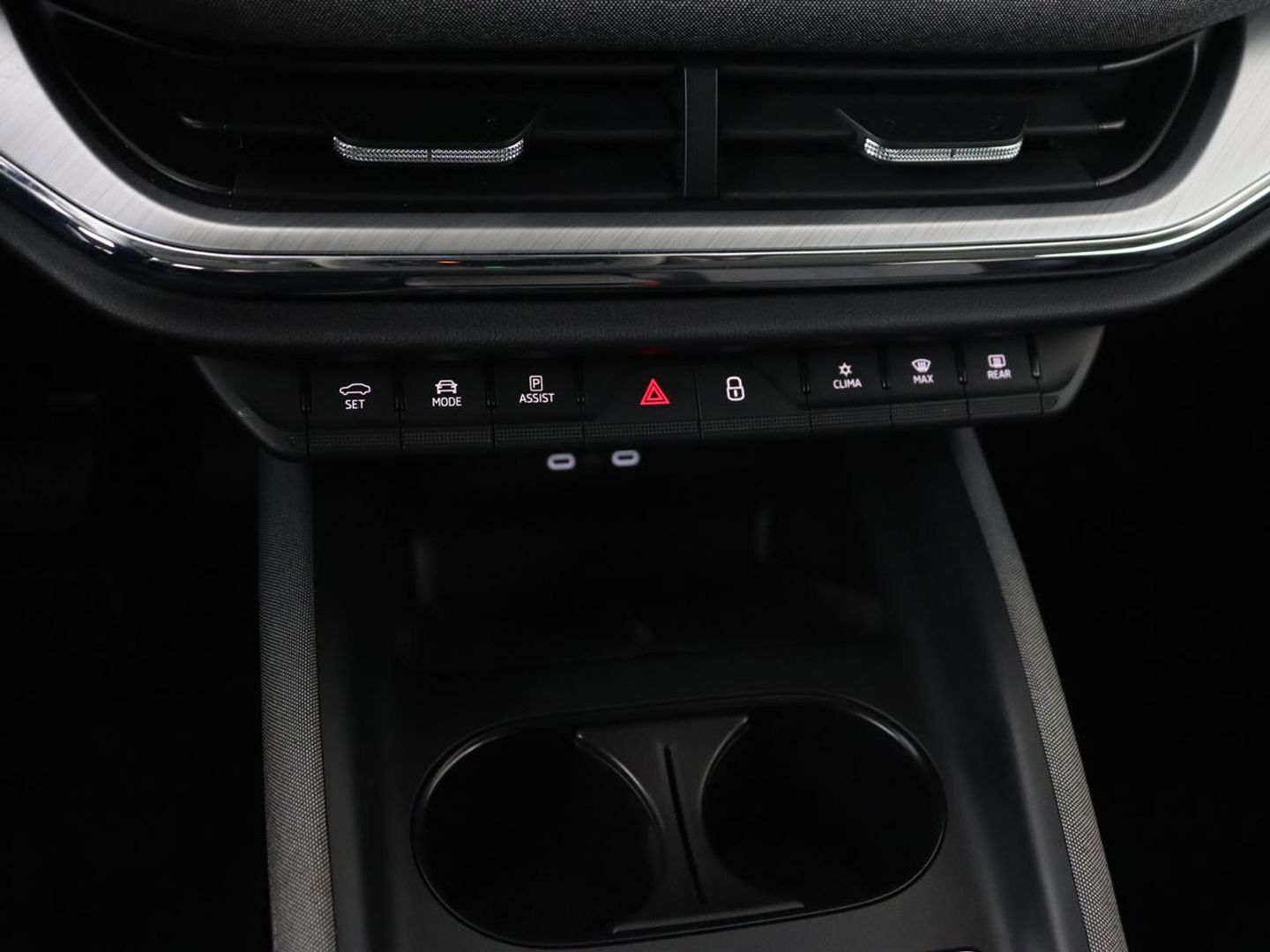 Škoda Enyaq iV 60 | Camera | Carplay | Keyless | Half leder | Navigatie | Full LED | Climate control | Cruise control | Parkeerhulp