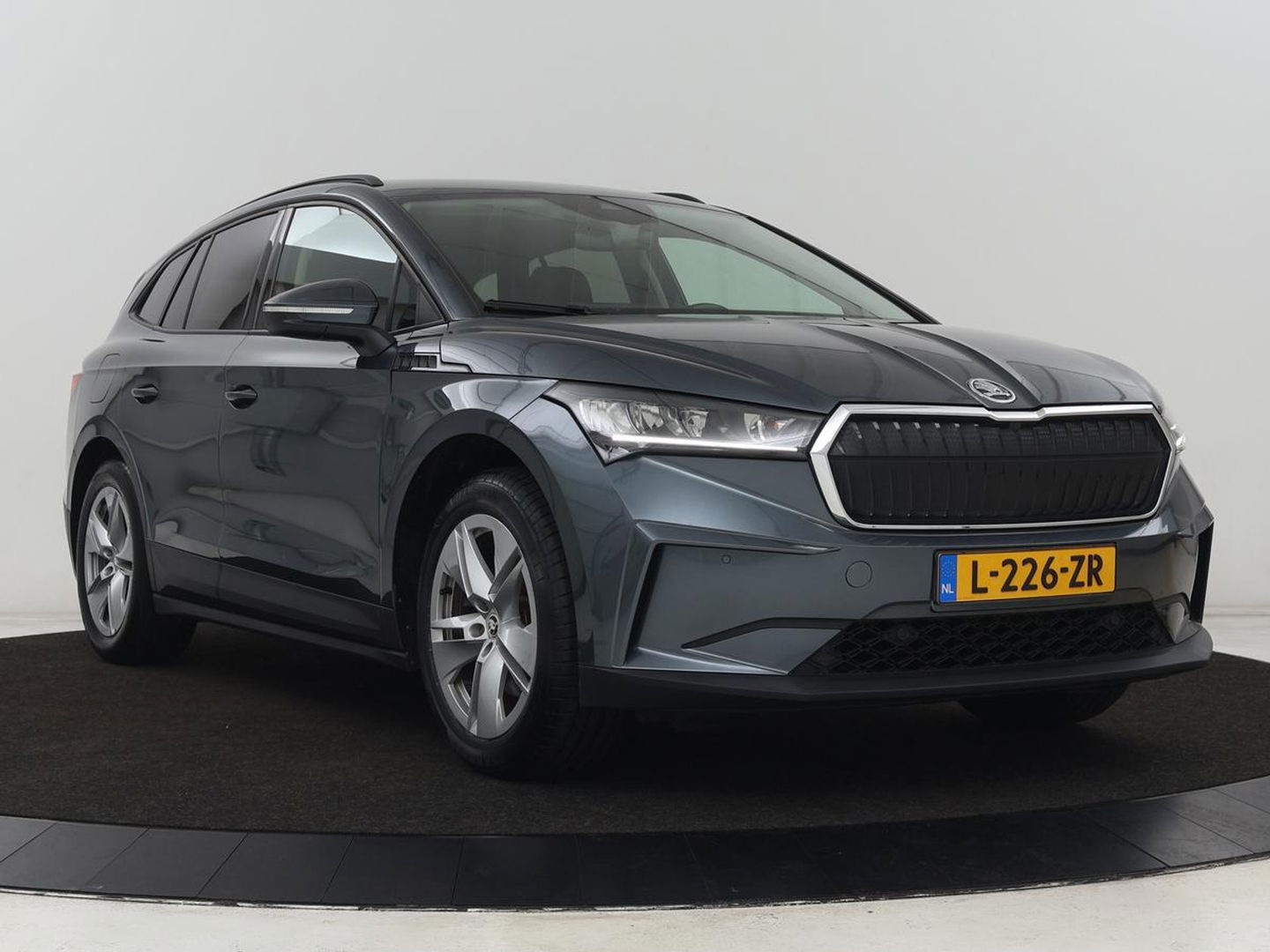 Škoda Enyaq iV 60 | Camera | Carplay | Keyless | Half leder | Navigatie | Full LED | Climate control | Cruise control | Parkeerhulp