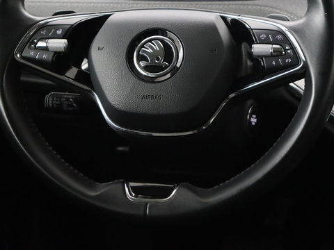 Škoda Enyaq iV 60 | Camera | Carplay | Keyless | Half leder | Navigatie | Full LED | Climate control | Cruise control | Parkeerhulp