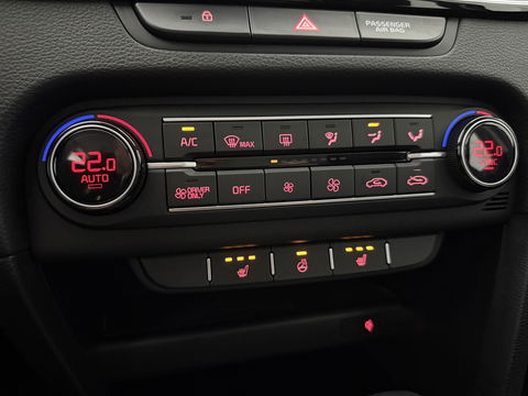 Kia Xceed 1.6 GDI DCT6 OPF Plug-in-Hybrid Spirit | Carplay | Camera | Adaptive Cruise | Stoel/stuurverwarming | Dodehoek | Keyless