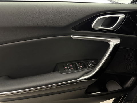 Kia Xceed 1.6 GDI DCT6 OPF Plug-in-Hybrid Spirit | Carplay | Camera | Adaptive Cruise | Stoel/stuurverwarming | Dodehoek | Keyless