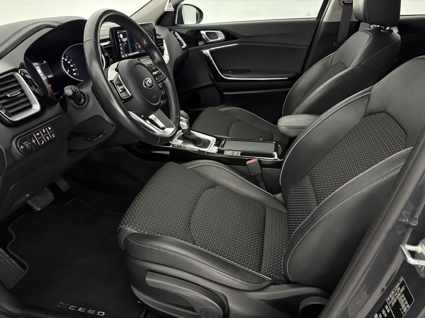 Kia Xceed 1.6 GDI DCT6 OPF Plug-in-Hybrid Spirit | Carplay | Camera | Adaptive Cruise | Stoel/stuurverwarming | Dodehoek | Keyless