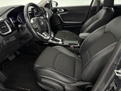 Kia Xceed 1.6 GDI DCT6 OPF Plug-in-Hybrid Spirit | Carplay | Camera | Adaptive Cruise | Stoel/stuurverwarming | Dodehoek | Keyless