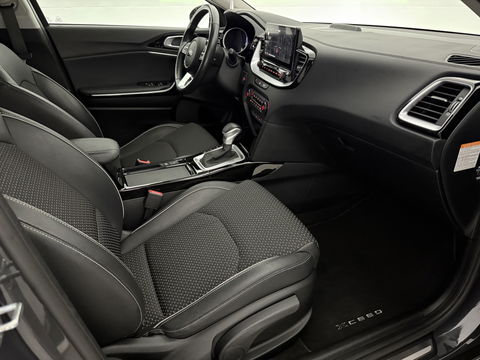 Kia Xceed 1.6 GDI DCT6 OPF Plug-in-Hybrid Spirit | Carplay | Camera | Adaptive Cruise | Stoel/stuurverwarming | Dodehoek | Keyless