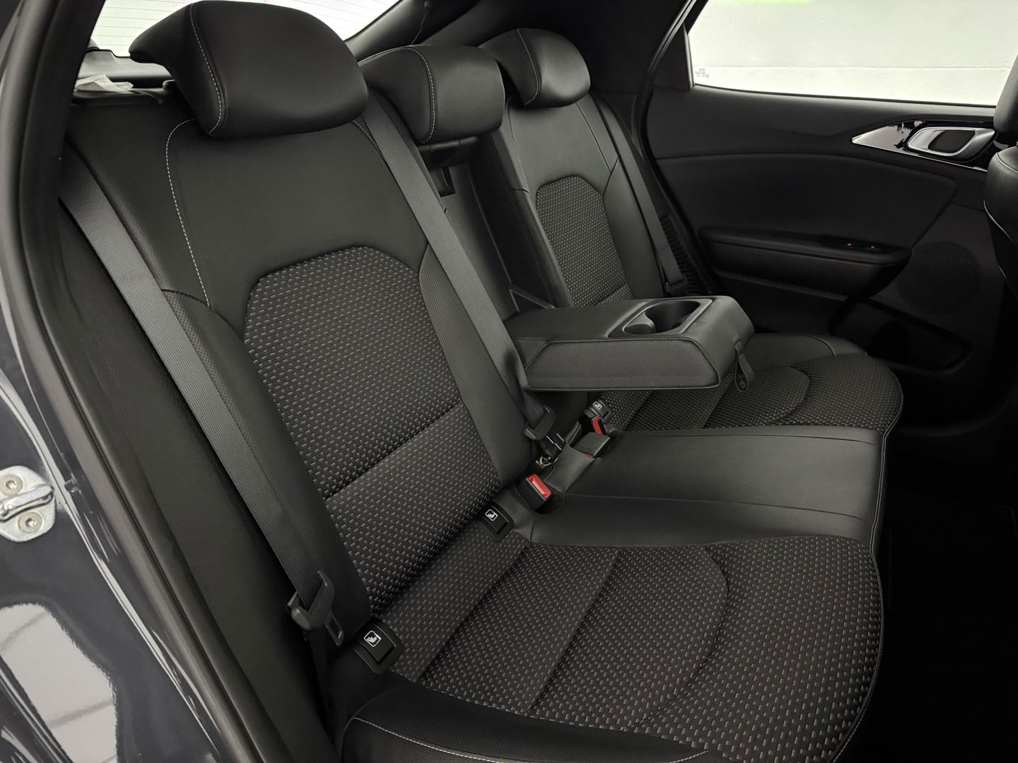Kia Xceed 1.6 GDI DCT6 OPF Plug-in-Hybrid Spirit | Carplay | Camera | Adaptive Cruise | Stoel/stuurverwarming | Dodehoek | Keyless