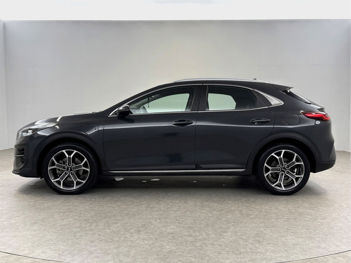 Kia Xceed 1.6 GDI DCT6 OPF Plug-in-Hybrid Spirit | Carplay | Camera | Adaptive Cruise | Stoel/stuurverwarming | Dodehoek | Keyless