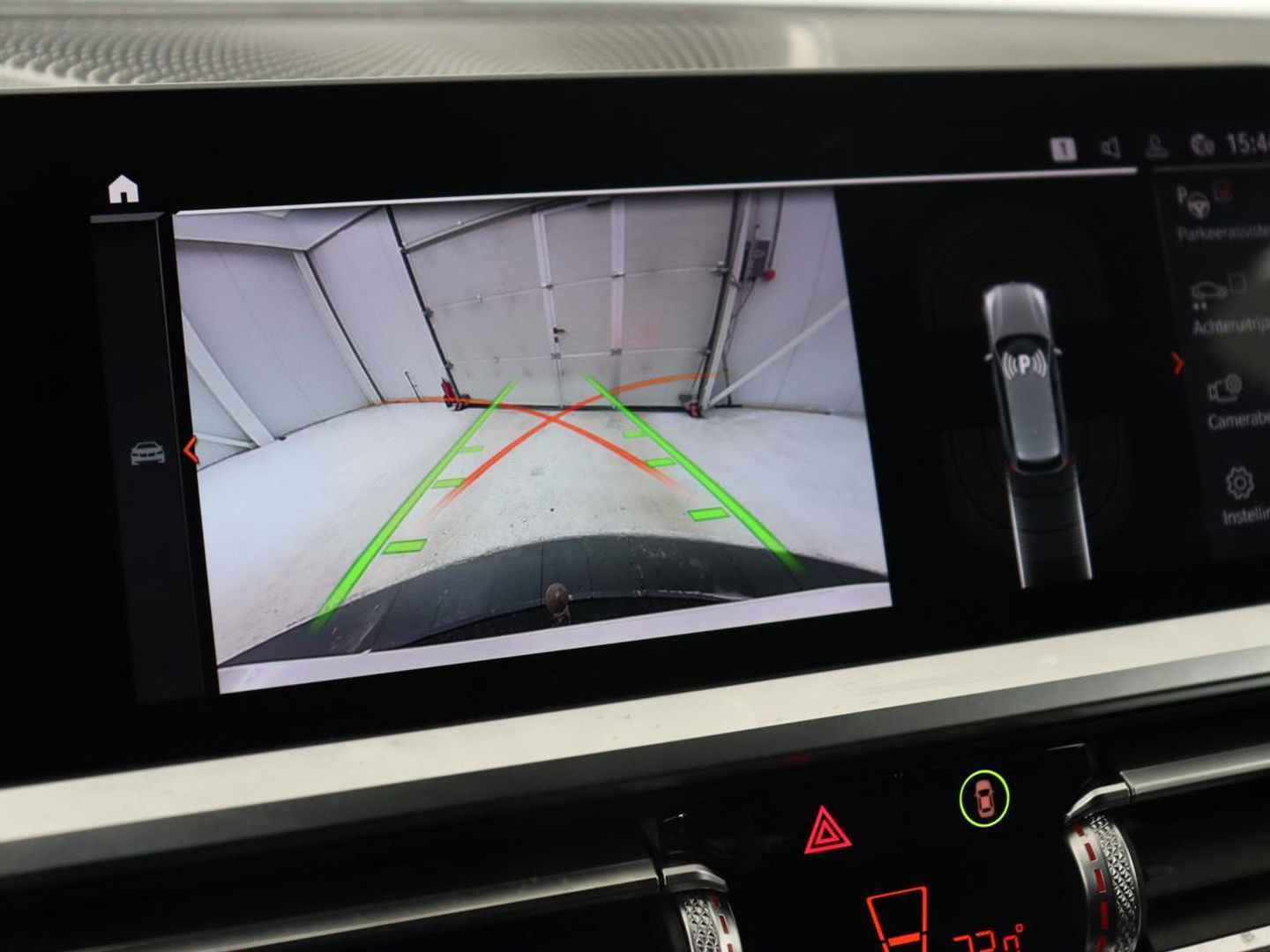 BMW 3 Serie Touring 320i Executive Edition | Half Leder | Cruise Control | Trekhaak | Elektrische achterklep | Camera | Carplay | Sfeerverlichting