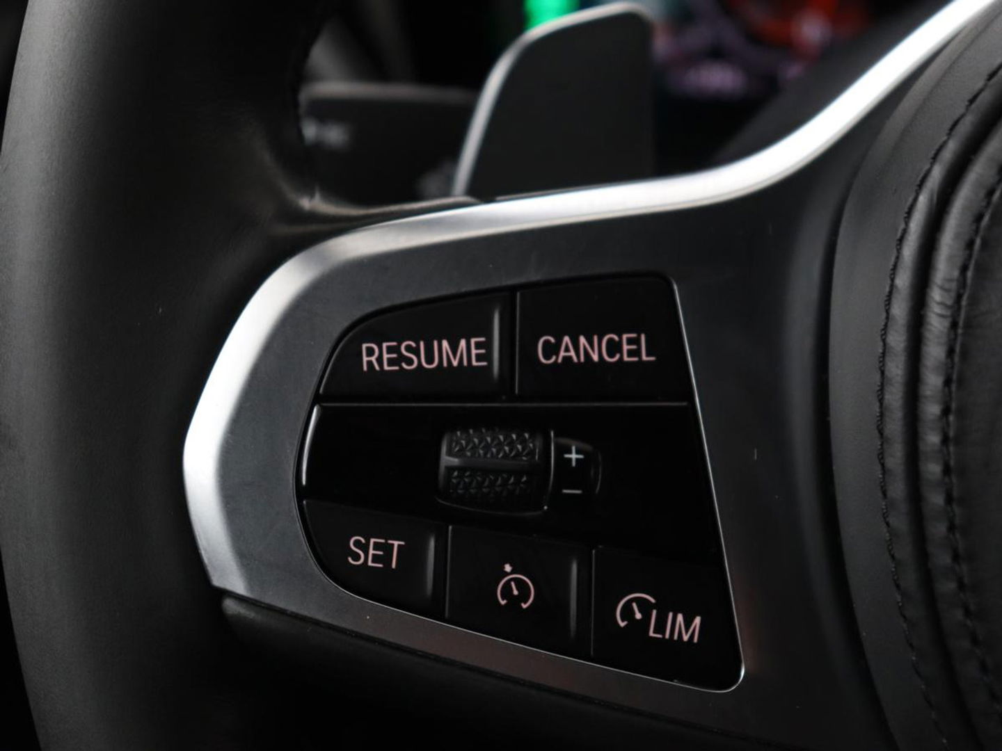 BMW 3 Serie Touring 320i Executive Edition | Half Leder | Cruise Control | Trekhaak | Elektrische achterklep | Camera | Carplay | Sfeerverlichting