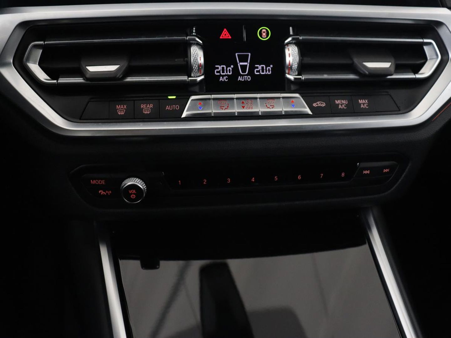 BMW 3 Serie Touring 320i Executive Edition | Half Leder | Cruise Control | Trekhaak | Elektrische achterklep | Camera | Carplay | Sfeerverlichting