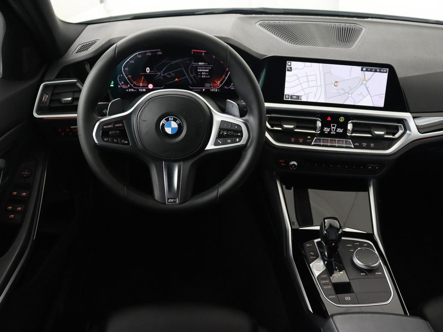 BMW 3 Serie Touring 320i Executive Edition | Half Leder | Cruise Control | Trekhaak | Elektrische achterklep | Camera | Carplay | Sfeerverlichting