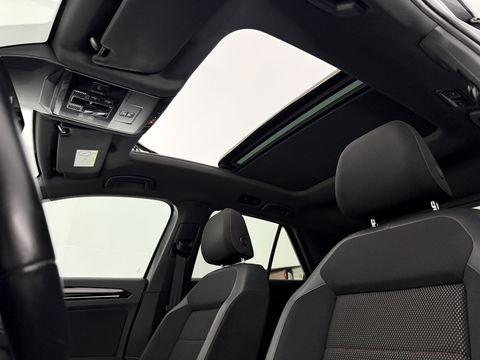 Volkswagen T-Roc 1.5 TSI Sport | Pano | Virtual | Camera | Carplay | Adaptive Cruise | Keyless | Stoelverw. | NAP