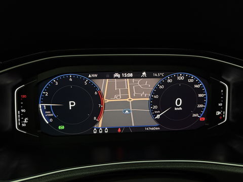 Volkswagen T-Roc 1.5 TSI Sport | Pano | Virtual | Camera | Carplay | Adaptive Cruise | Keyless | Stoelverw. | NAP