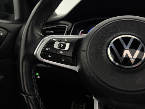 Volkswagen T-Roc 1.5 TSI Sport | Pano | Virtual | Camera | Carplay | Adaptive Cruise | Keyless | Stoelverw. | NAP