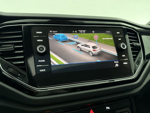 Volkswagen T-Roc 1.5 TSI Sport | Pano | Virtual | Camera | Carplay | Adaptive Cruise | Keyless | Stoelverw. | NAP