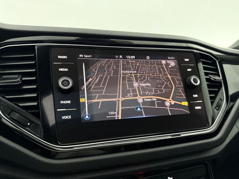 Volkswagen T-Roc 1.5 TSI Sport | Pano | Virtual | Camera | Carplay | Adaptive Cruise | Keyless | Stoelverw. | NAP