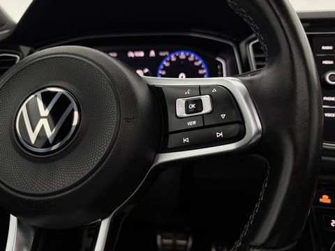 Volkswagen T-Roc 1.5 TSI Sport | Pano | Virtual | Camera | Carplay | Adaptive Cruise | Keyless | Stoelverw. | NAP