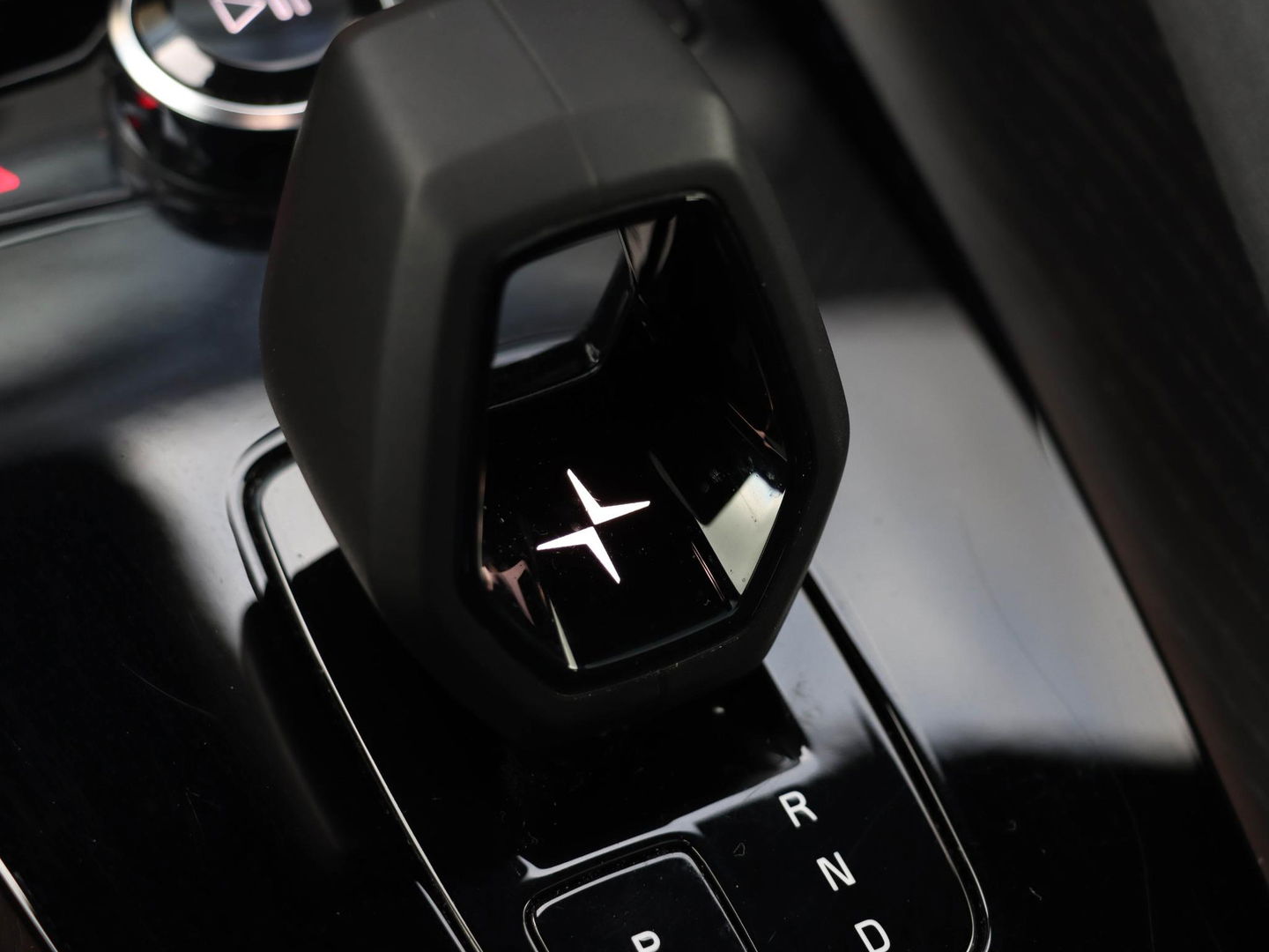 Polestar 2 Long Range Dual Motor Launch Edition 78kWh 408pk