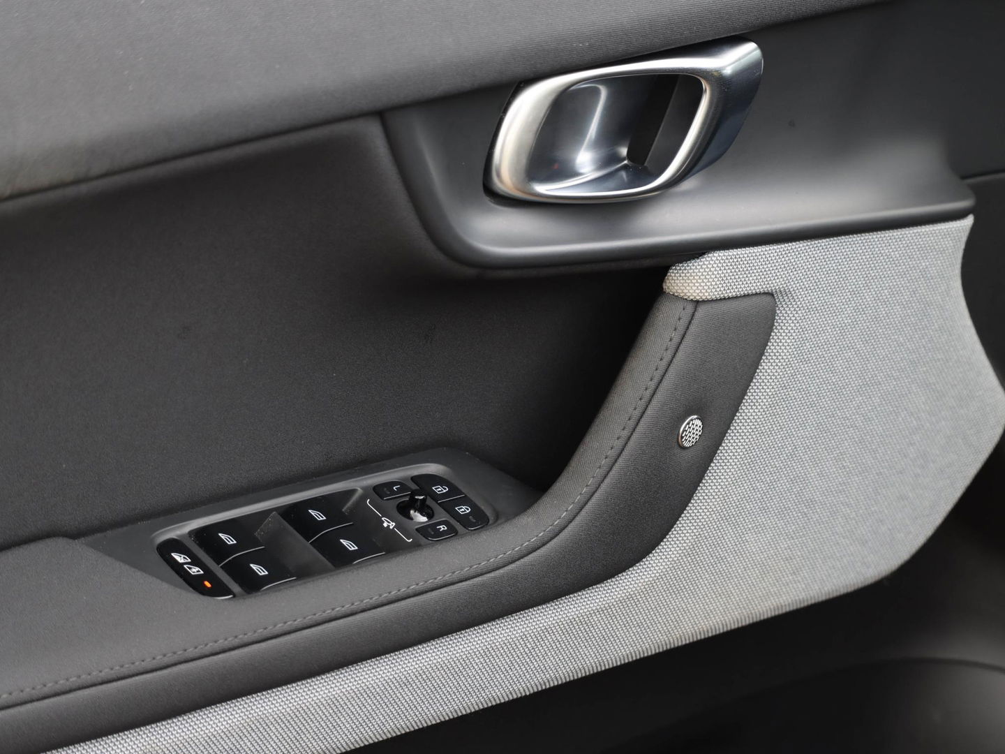 Polestar 2 Long Range Dual Motor Launch Edition 78kWh 408pk
