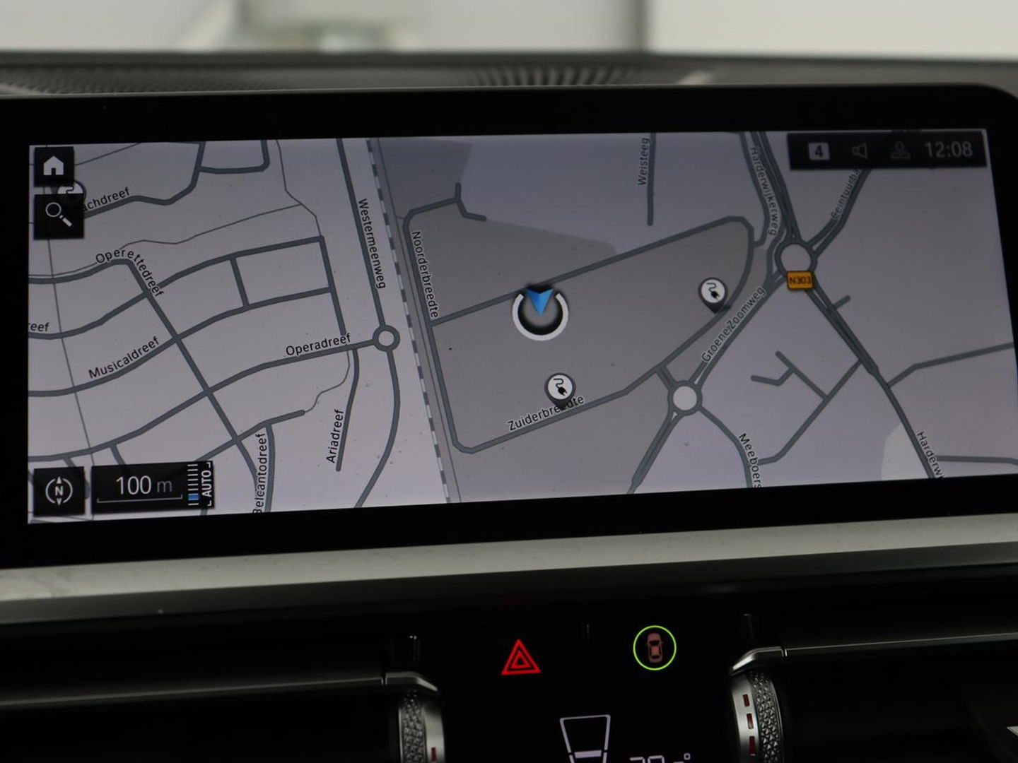 BMW 3 Serie Touring 330e | Trekhaak | Half Leder | Stoel & Stuurverwarming | Sfeerverlichting | Carplay | Cruise Control | PDC