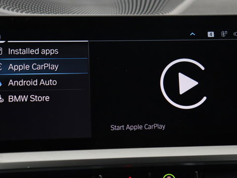 BMW 3 Serie Touring 330e | Trekhaak | Half Leder | Stoel & Stuurverwarming | Sfeerverlichting | Carplay | Cruise Control | PDC