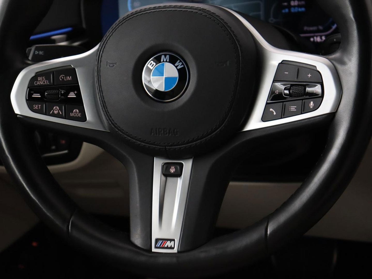 BMW 5 Serie Touring 520e Bns Edit.+ | Panoramadak | Leder | Elektrische stoelen | Stoel & Stuurverwarming | Adaptive Cruise | Elektrische Trekhaak
