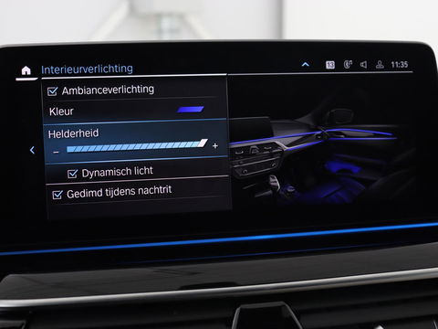BMW 5 Serie Touring 520e Bns Edit.+ | Panoramadak | Leder | Elektrische stoelen | Stoel & Stuurverwarming | Adaptive Cruise | Elektrische Trekhaak