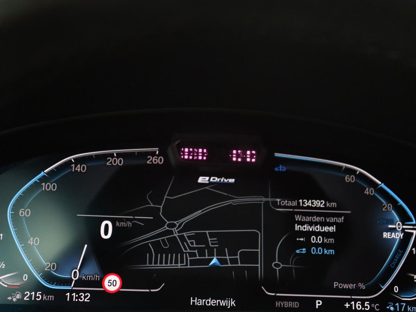 BMW 5 Serie Touring 520e Bns Edit.+ | Panoramadak | Leder | Elektrische stoelen | Stoel & Stuurverwarming | Adaptive Cruise | Elektrische Trekhaak