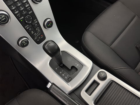 Volvo S40 2.0 D3 Pro Edition Aut. *NAVI-FULLMAP | ECC | PDC | CRUISE | 16''ALU | TOWBAR*