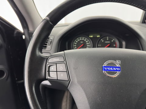 Volvo S40 2.0 D3 Pro Edition Aut. *NAVI-FULLMAP | ECC | PDC | CRUISE | 16''ALU | TOWBAR*