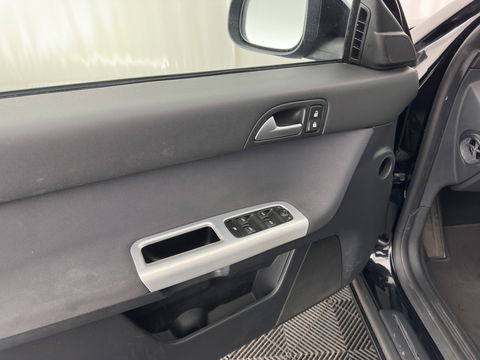 Volvo S40 2.0 D3 Pro Edition Aut. *NAVI-FULLMAP | ECC | PDC | CRUISE | 16''ALU | TOWBAR*