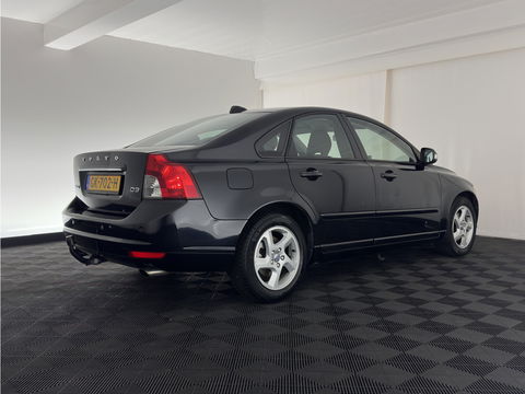 Volvo S40 2.0 D3 Pro Edition Aut. *NAVI-FULLMAP | ECC | PDC | CRUISE | 16''ALU | TOWBAR*