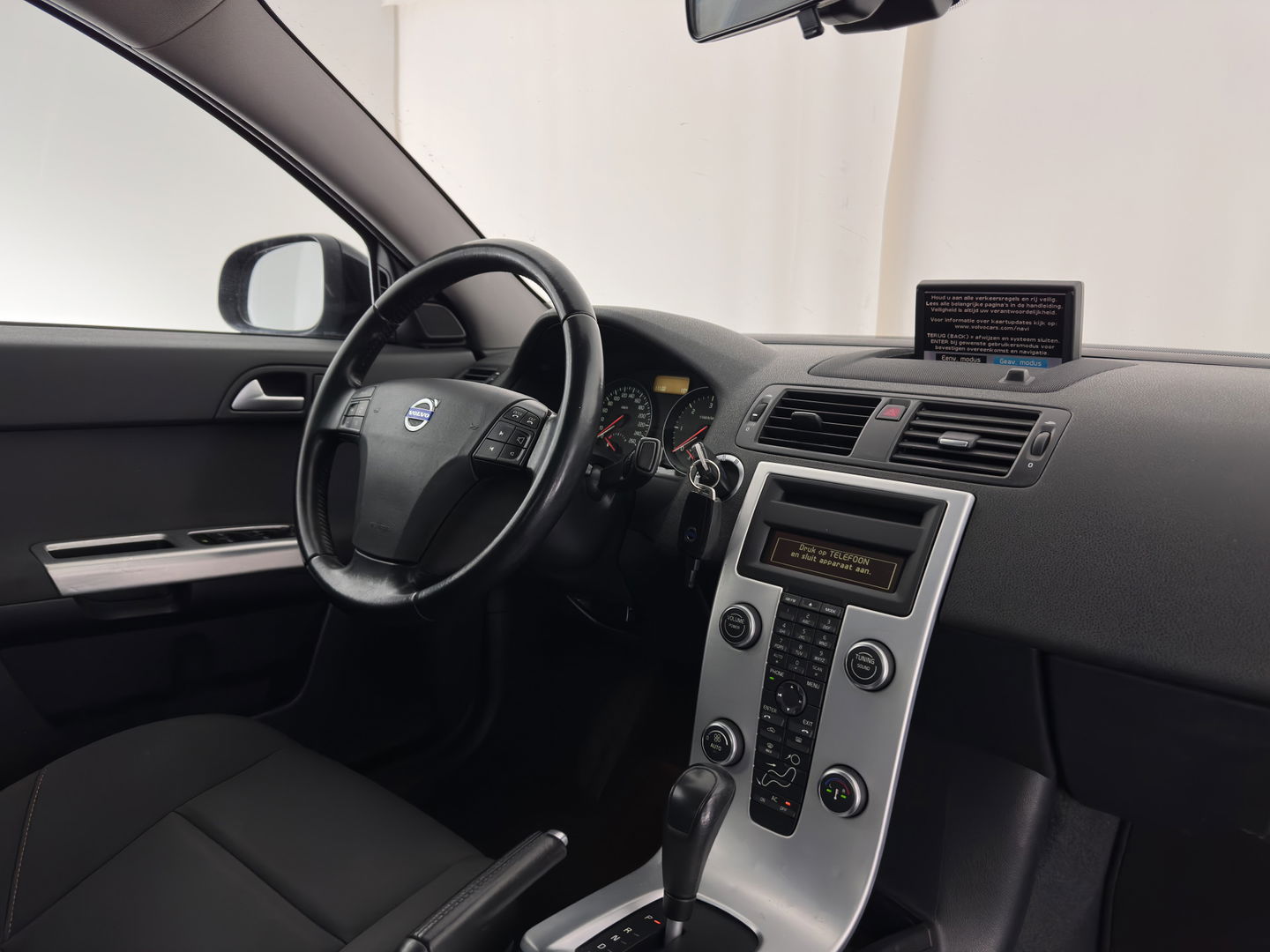 Volvo S40 2.0 D3 Pro Edition Aut. *NAVI-FULLMAP | ECC | PDC | CRUISE | 16''ALU | TOWBAR*