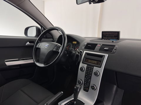 Volvo S40 2.0 D3 Pro Edition Aut. *NAVI-FULLMAP | ECC | PDC | CRUISE | 16''ALU | TOWBAR*