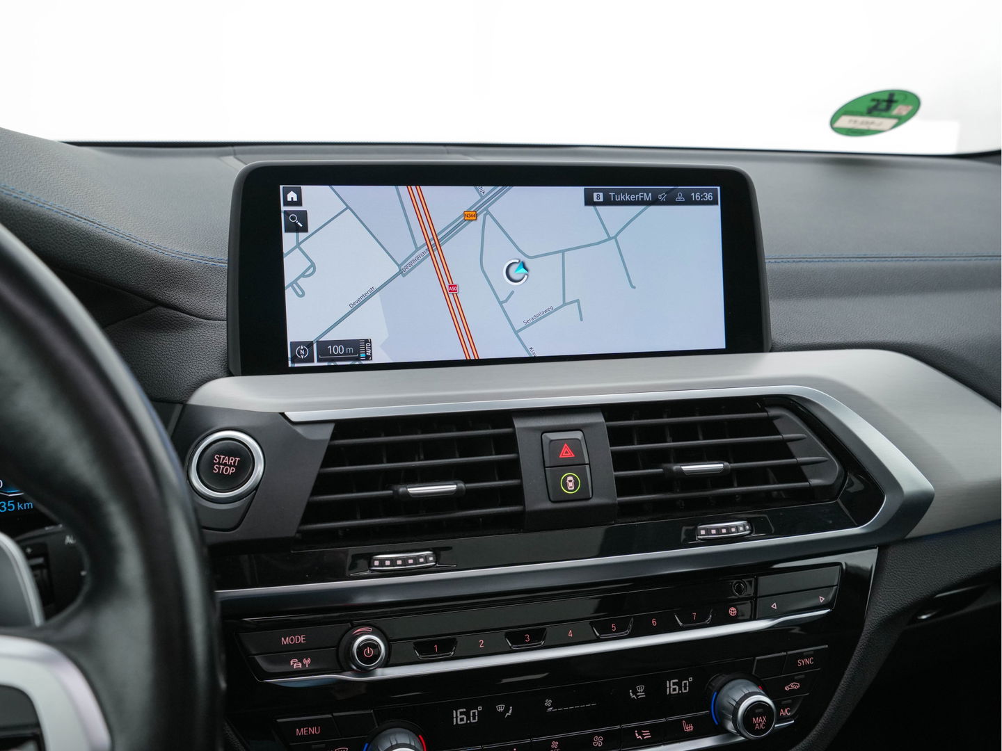 BMW X3 xDrive30e M-Sportpack Business Edition Plus (INCL-BTW) *PANO | LUXURY-LEATHER | FULL-LED | DIGI-COCKPIT | HIFI-SOUND | CARPLAY | DAB+ | HEATED-SPORTSEATS | AMBIENT-LIGHT | PRIVACY-GLASS | SHIFT-PADDLES | TOWBAR | 19''ALU*
