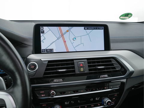 BMW X3 xDrive30e M-Sportpack Business Edition Plus (INCL-BTW) *PANO | LUXURY-LEATHER | FULL-LED | DIGI-COCKPIT | HIFI-SOUND | CARPLAY | DAB+ | HEATED-SPORTSEATS | AMBIENT-LIGHT | PRIVACY-GLASS | SHIFT-PADDLES | TOWBAR | 19''ALU*
