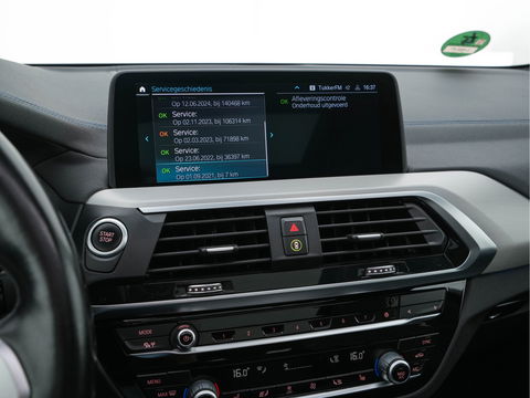 BMW X3 xDrive30e M-Sportpack Business Edition Plus (INCL-BTW) *PANO | LUXURY-LEATHER | FULL-LED | DIGI-COCKPIT | HIFI-SOUND | CARPLAY | DAB+ | HEATED-SPORTSEATS | AMBIENT-LIGHT | PRIVACY-GLASS | SHIFT-PADDLES | TOWBAR | 19''ALU*