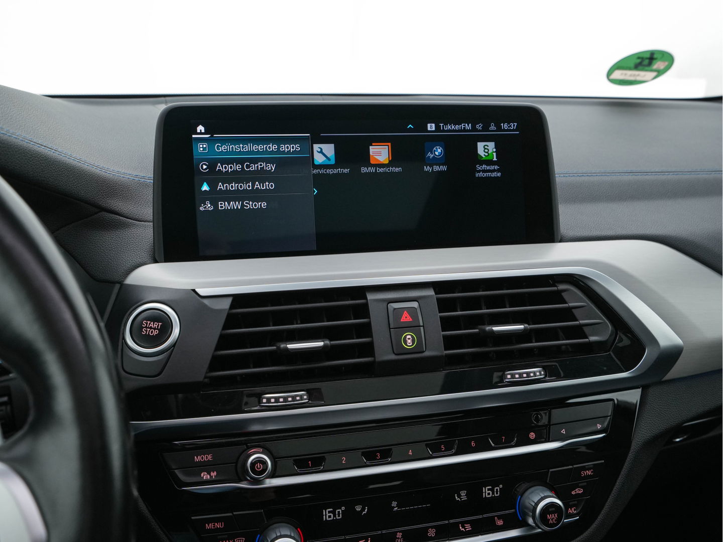 BMW X3 xDrive30e M-Sportpack Business Edition Plus (INCL-BTW) *PANO | LUXURY-LEATHER | FULL-LED | DIGI-COCKPIT | HIFI-SOUND | CARPLAY | DAB+ | HEATED-SPORTSEATS | AMBIENT-LIGHT | PRIVACY-GLASS | SHIFT-PADDLES | TOWBAR | 19''ALU*