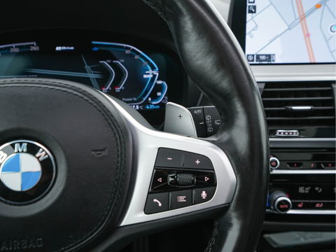 BMW X3 xDrive30e M-Sportpack Business Edition Plus (INCL-BTW) *PANO | LUXURY-LEATHER | FULL-LED | DIGI-COCKPIT | HIFI-SOUND | CARPLAY | DAB+ | HEATED-SPORTSEATS | AMBIENT-LIGHT | PRIVACY-GLASS | SHIFT-PADDLES | TOWBAR | 19''ALU*