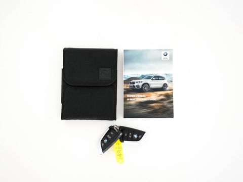 BMW X3 xDrive30e M-Sportpack Business Edition Plus (INCL-BTW) *PANO | LUXURY-LEATHER | FULL-LED | DIGI-COCKPIT | HIFI-SOUND | CARPLAY | DAB+ | HEATED-SPORTSEATS | AMBIENT-LIGHT | PRIVACY-GLASS | SHIFT-PADDLES | TOWBAR | 19''ALU*
