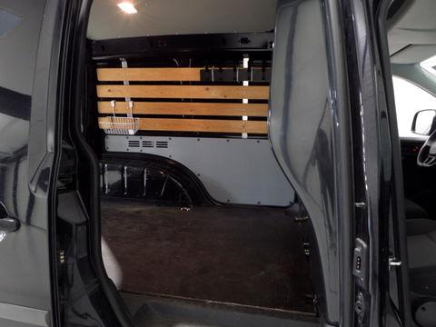 Volkswagen Caddy 2.0 TDI 180PK "INCL BTW" Bluetooth Airco Cruise-control 18"Velgen Schroefset Garantie "Apple-carplay mogelijk"
