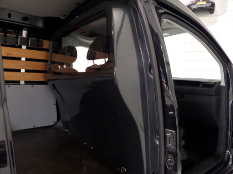 Volkswagen Caddy 2.0 TDI 180PK "INCL BTW" Bluetooth Airco Cruise-control 18"Velgen Schroefset Garantie "Apple-carplay mogelijk"