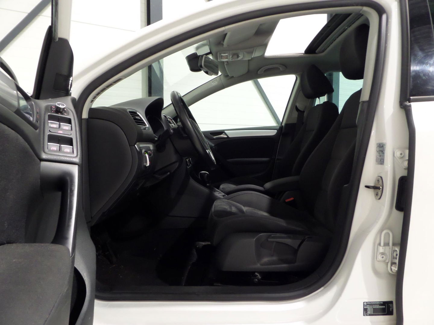 Volkswagen Golf 1.4 TSI DSG 122PK Highline "Origineel NL!" "Nieuwe Ketting" Automaat! Schuifdak Xenon-LED Dynaudio Keyless Navi